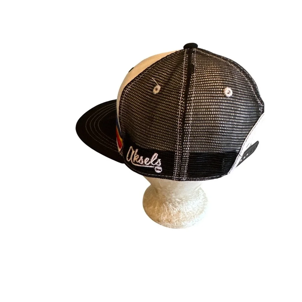 Aksels snapback hat